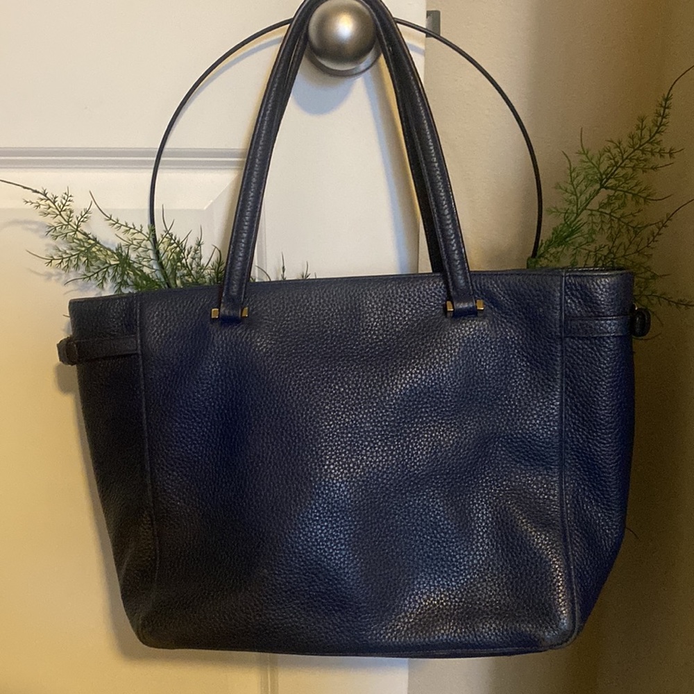 Kate Spade Purse - Picture 2 of 16